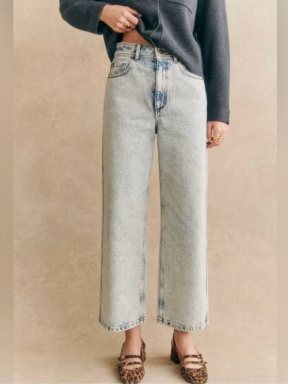 Sezane Le Crop Size 38/6 acid wash EUC